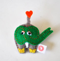 BUSHFELT BROOCH - ELEPHANT