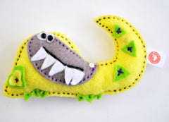 BUSHFELT MAGNET - CROCODILE