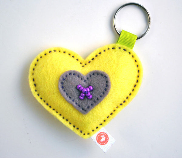 HEART KEY RING - RIBBON