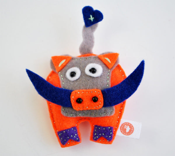 BUSHFELT MAGNET - WARTHOG